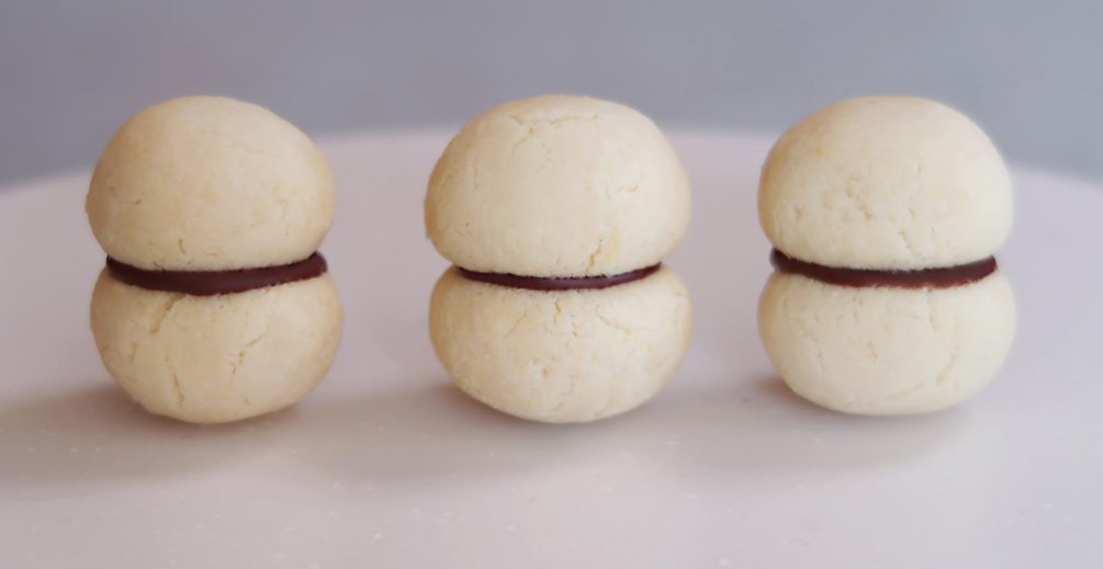 チョコサンドクッキー：バーチ・ディ・ダーマ